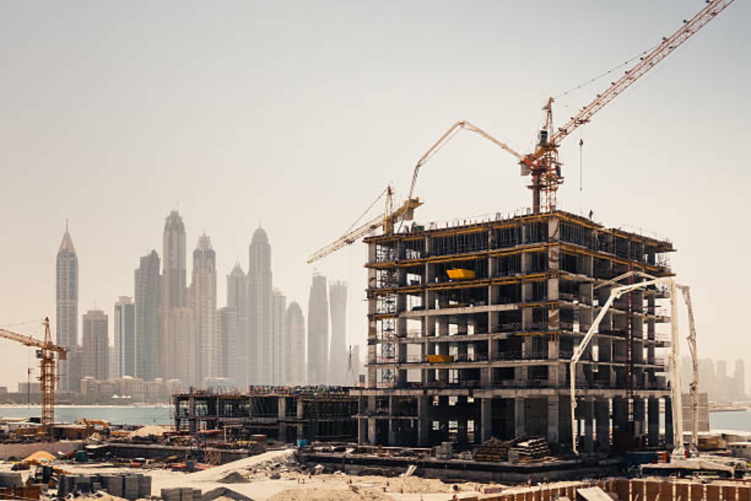 Dubai: Bauträger bauen wieder selbst | Die Geissens Real Estate | Luxus Immobilien mit Carmen und Robert Geiss – Die Geissens in Dubai